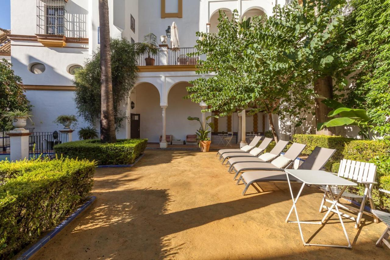 Villa Elvira, Exclusive Pool And Gardens In The Heart Of Sevilla Bagian luar foto