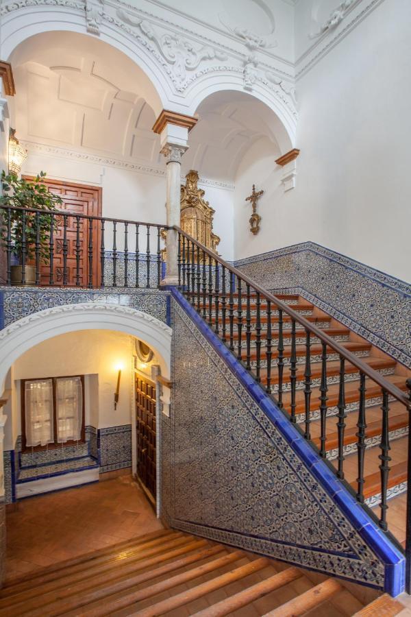 Villa Elvira, Exclusive Pool And Gardens In The Heart Of Sevilla Bagian luar foto